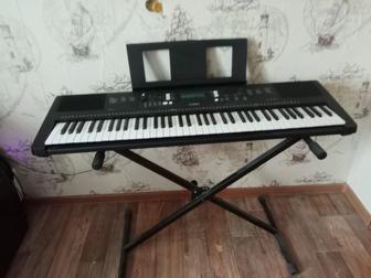 Срочно продам синтезатор