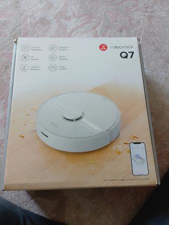 Робот пылесос Roborock Q7 white