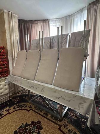 Продаю стол