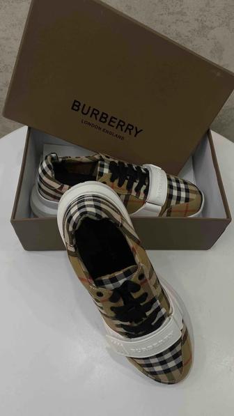 Кроссовки Burberry