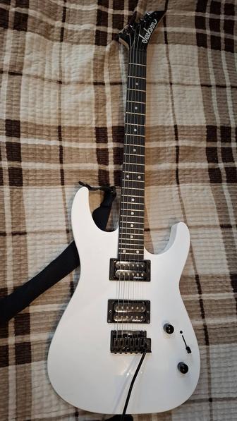 Элеткрогитара Jackson js11