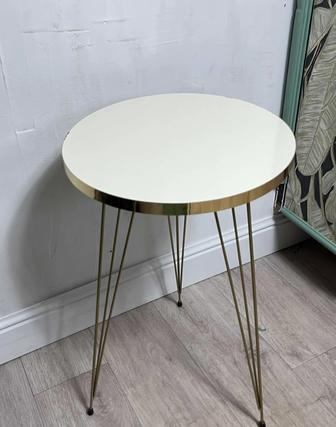 Продам декоративные стулья для цветочных горшков и др.