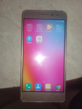 Продам телефон Леонова к6 повер