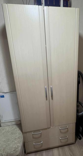 Продам Шкаф для вещей