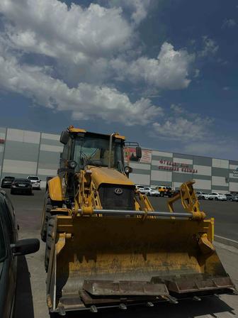 3в1 Экскаватор погрузчик