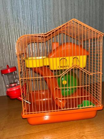 Продам клетку для хомяка