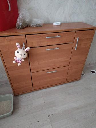 Продам обувницу