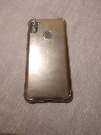 Телефон Samsung galaxy A11 32ГБ