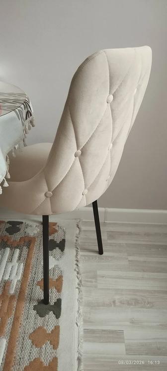 Стулья мягкие велюровые