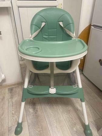 Детский стульчик для кормления