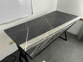 Письменный стол