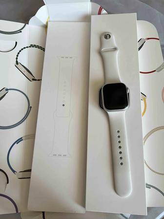 Продам Apple Watch 8, 41mm