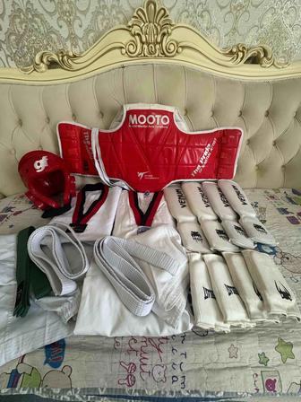 Костюм для тхэквондо