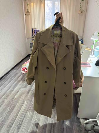 Продается тренч в отличном состоянии