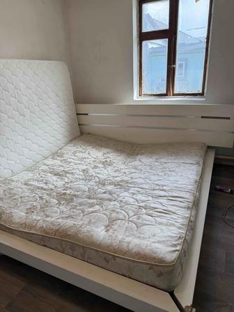 двухспальный кровать