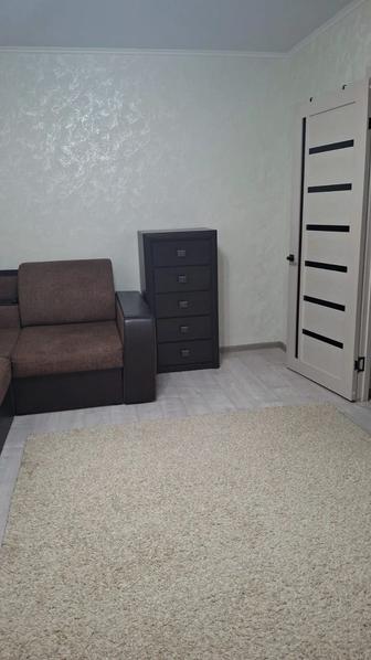 Продам диван и тумбу