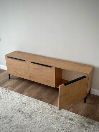 Продам современную тумбу/шкаф под ТВ