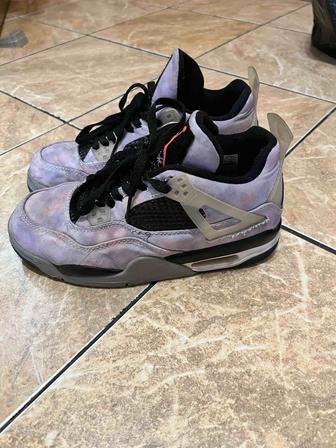 Кроссовки Air Jordan 4 38.5 р