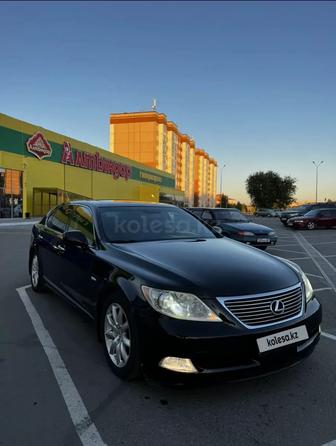 Аренда автомобиля Lexus LS460L