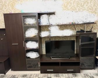 Стенка и прихожая продам