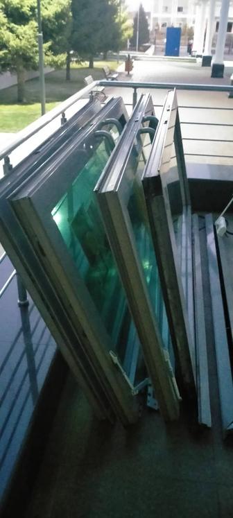 Витраж бу есик, ручкасы, терезелери, доводчиктери сынбаган сапасы мыкты еси