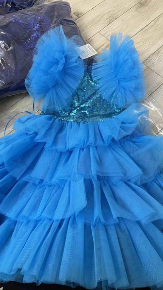 Платья нарядные