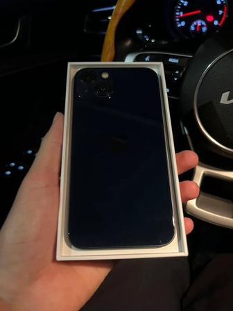 Продам айфон 13 идеал полный комплект