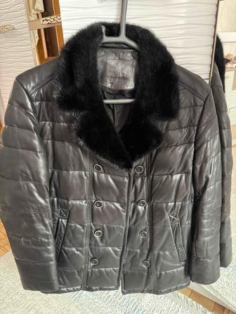 Продам мужскую дубленку