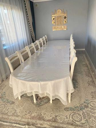 Стол гостиный со стульями