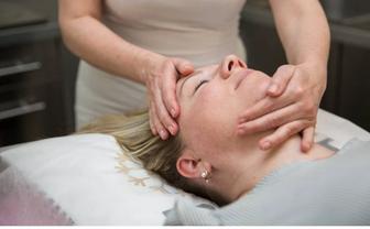 Преображение женщин пенсионного возраста с выездом на дом.