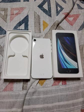 Продам айфон se 2020