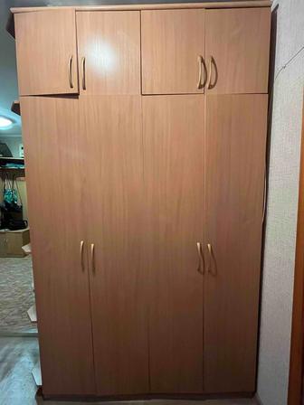 Продам шкаф с антресолью