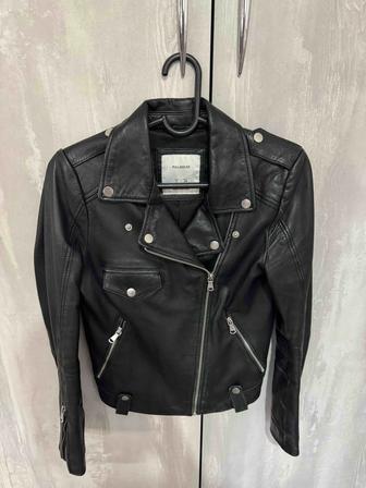 Продается кожаная куртка в хорошем состоянии