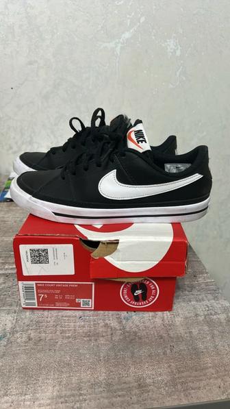 Кеды для мальчиков продается