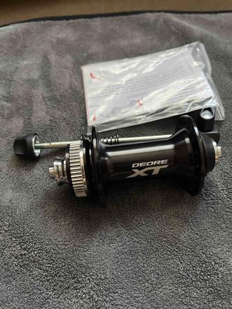 Продам втулку Shimano XT HB-8000