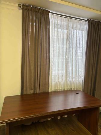 Стол с тумбочкой