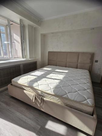 Продам двухспальную кровать