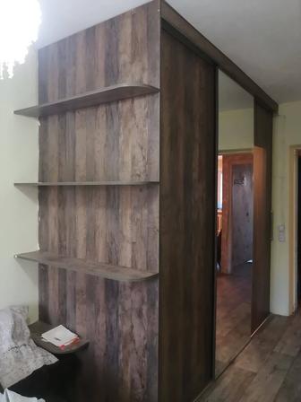 продаю встроенный шкаф купе гардероб
