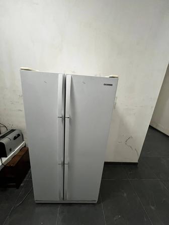 Продам холодильник Samsung