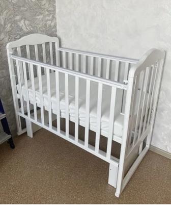 Кроватка маятник с матрасом