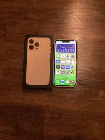 Срочно продам iPhone 13 Pro 256 ГБ с коробкой