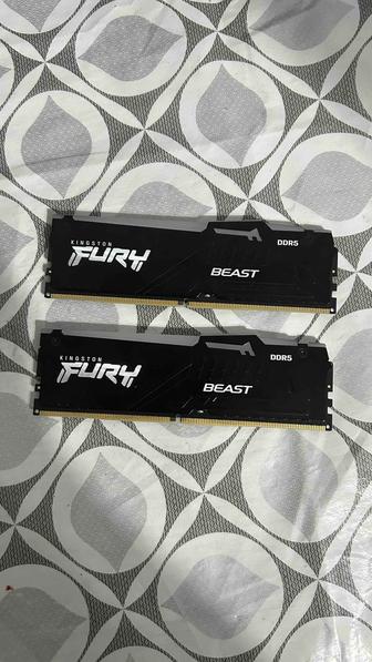 Продам оперативную память Kingston Fury Beast DDR5 32 ГБ