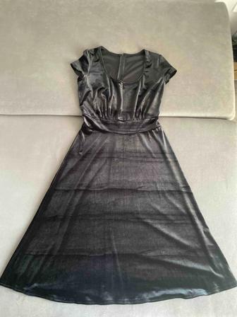 Платье велюровое платье