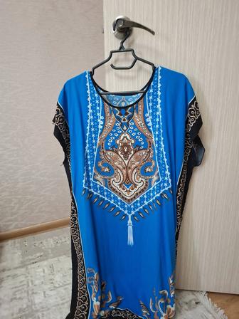 Платья