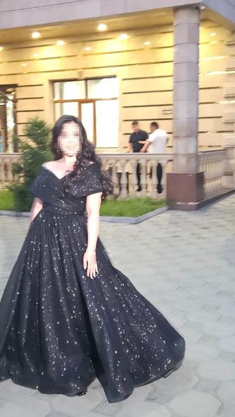 Продаю шикарное платье