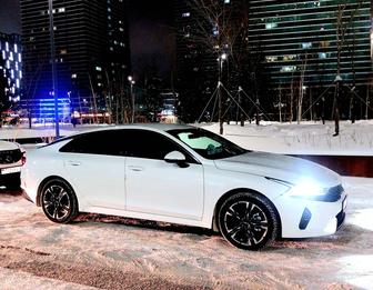 Услуги персонального водителя бизнес-класса (Kia K5)