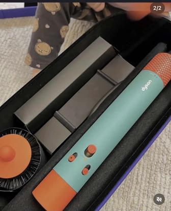 Продам стайлер Дайсон оригинал