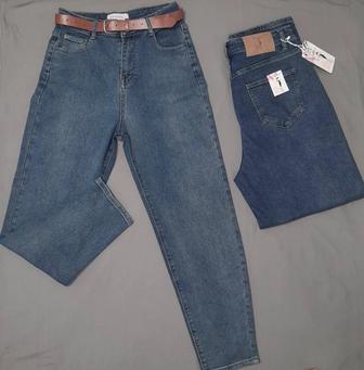 Продам женские джинсы новые