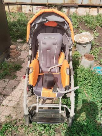Продам бу коляску для детей специализированную