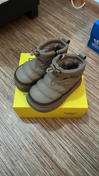 Продам полусапожки детские